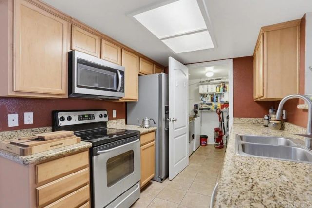 12039 Alta Carmel Court 150, San Diego, CA 92128
