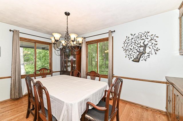 21601 W Lochinvar LANE, New Berlin, WI 53146