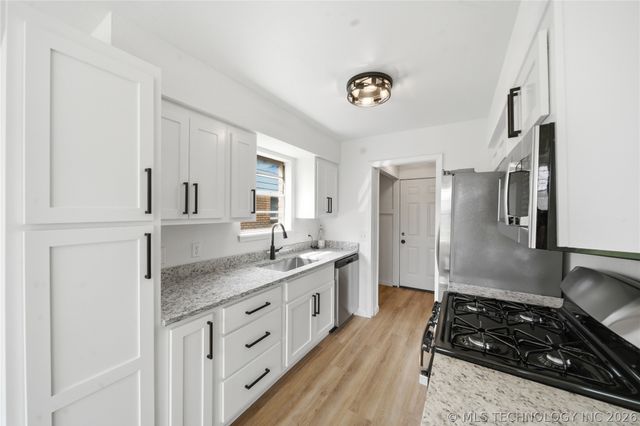 12950 E 32nd Street, Tulsa, OK 74134