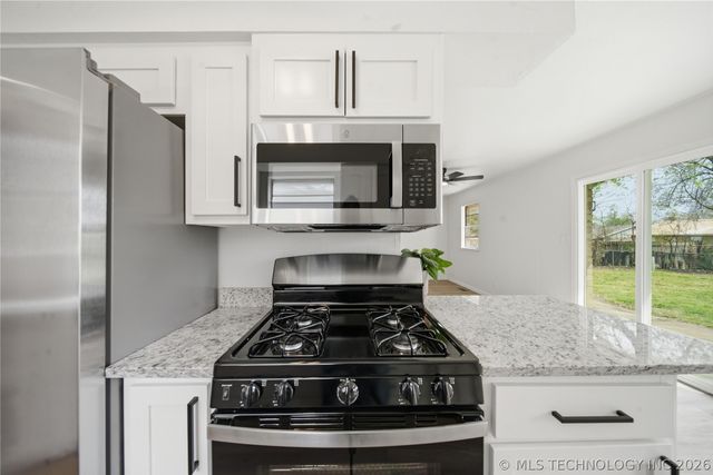 12950 E 32nd Street, Tulsa, OK 74134