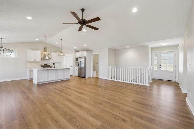 2670 Abbott Drive, Waukee, IA 50263