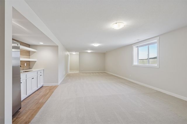 2670 Abbott Drive, Waukee, IA 50263