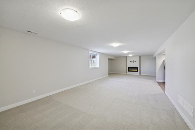 2670 Abbott Drive, Waukee, IA 50263