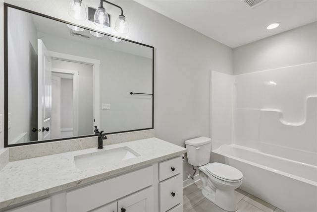 2670 Abbott Drive, Waukee, IA 50263