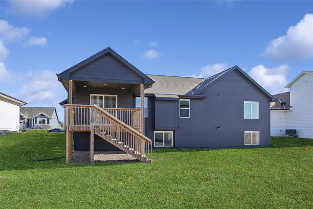 2670 Abbott Drive, Waukee, IA 50263