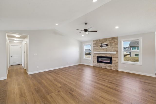 2670 Abbott Drive, Waukee, IA 50263