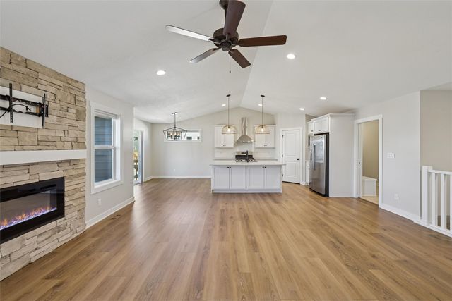 2670 Abbott Drive, Waukee, IA 50263