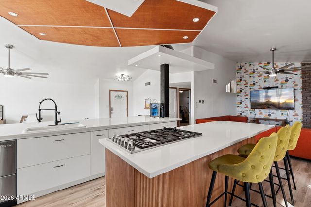 306 W CAMINO Vista, Phoenix, AZ 85021