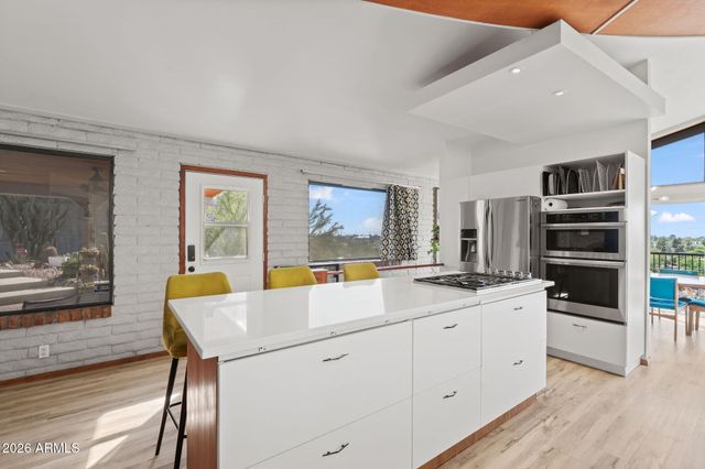 306 W CAMINO Vista, Phoenix, AZ 85021