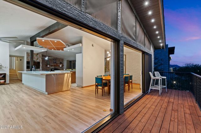 306 W CAMINO Vista, Phoenix, AZ 85021