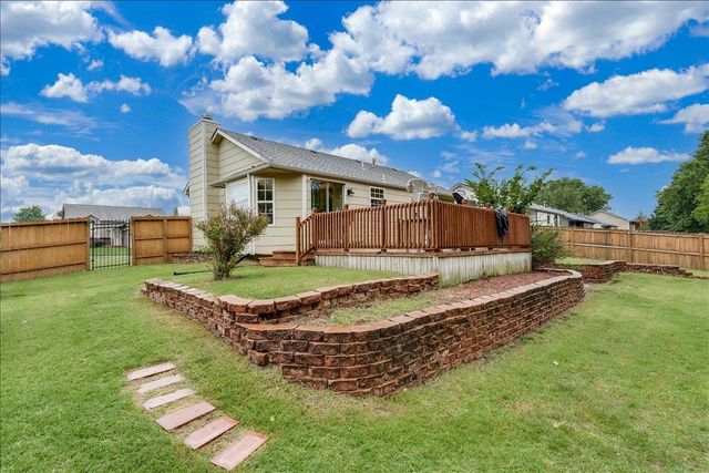 2558 E Fairchild, Park City, KS 67219