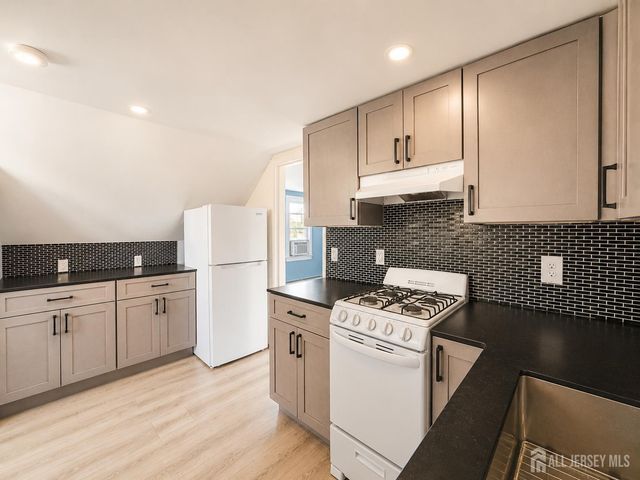 66 Alcoa Avenue, Edison, NJ 08837