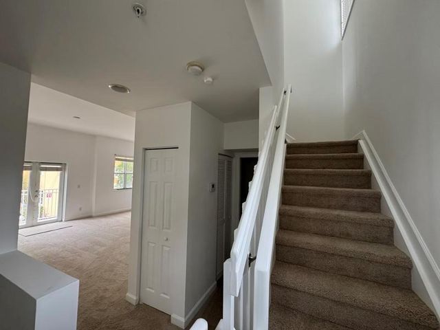 2351 Vintage Drive 2351, Lighthouse Point, FL 33064