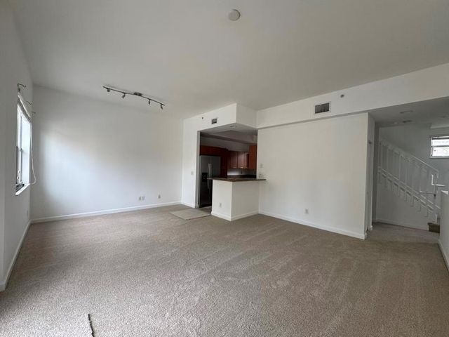2351 Vintage Drive 2351, Lighthouse Point, FL 33064