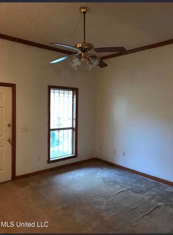 2813 Brookwood Drive, Jackson, MS 39212