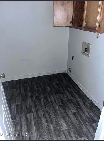 2813 Brookwood Drive, Jackson, MS 39212