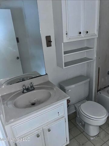 2813 Brookwood Drive, Jackson, MS 39212