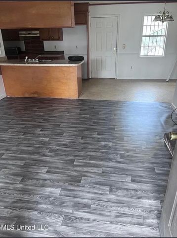 2813 Brookwood Drive, Jackson, MS 39212