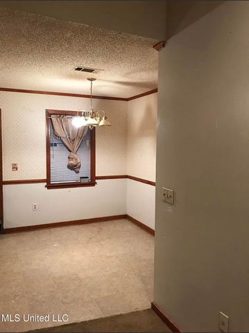 2813 Brookwood Drive, Jackson, MS 39212