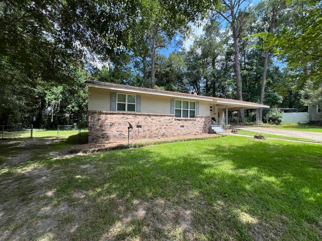 105 Rainbow, Hattiesburg, MS 39401
