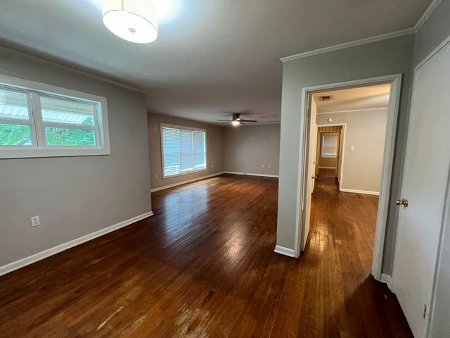 105 Rainbow, Hattiesburg, MS 39401