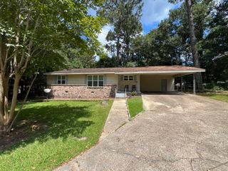 105 Rainbow, Hattiesburg, MS 39401