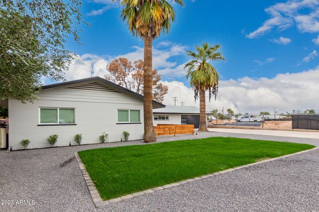 5518 E THOMAS Road, Phoenix, AZ 85018