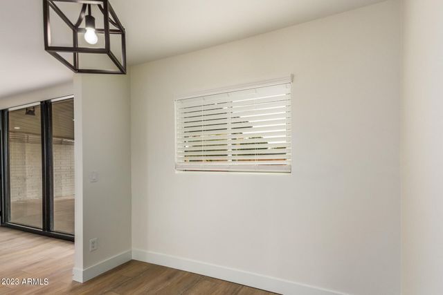 5518 E THOMAS Road, Phoenix, AZ 85018