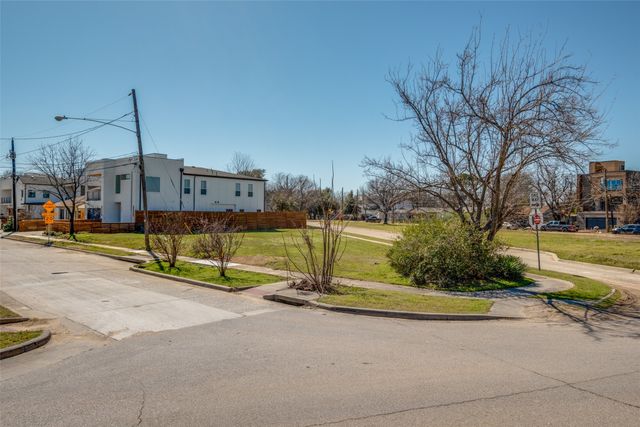 3335 Herbert Street, Dallas, TX 75212