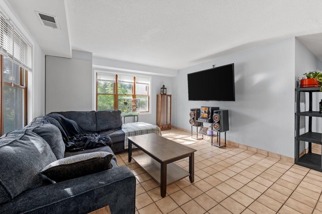 1053 Cromwell Avenue, Saint Paul, MN 55114 — photo 4