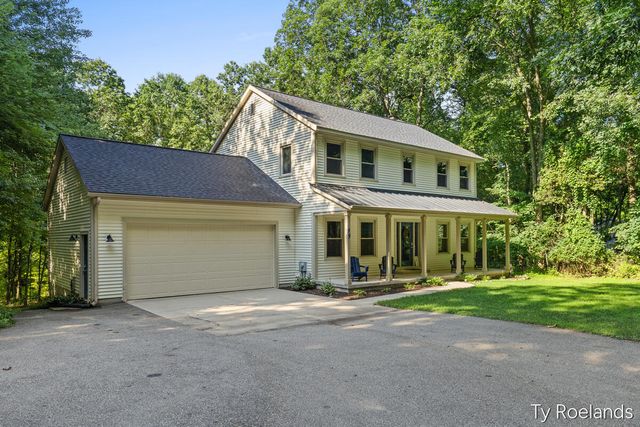 99 Radny Drive Se, Vergennes Twp, MI 49331