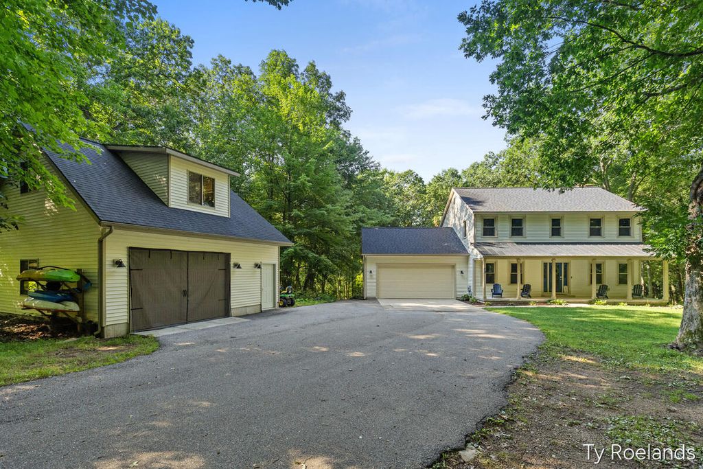 99 Radny Drive Se, Vergennes Twp, MI 49331