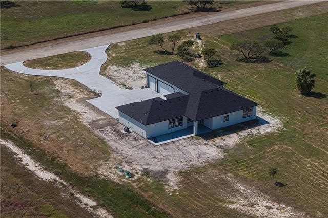 104 Windcrest, Rockport, TX 78382