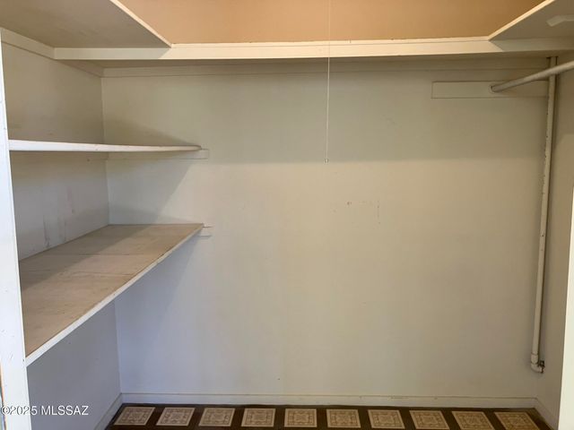 2542 W Casas Drive Drive, Tucson, AZ 85742