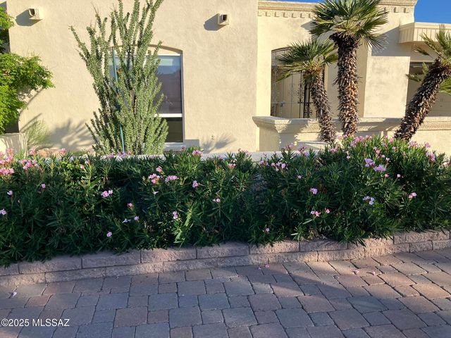 2542 W Casas Drive Drive, Tucson, AZ 85742