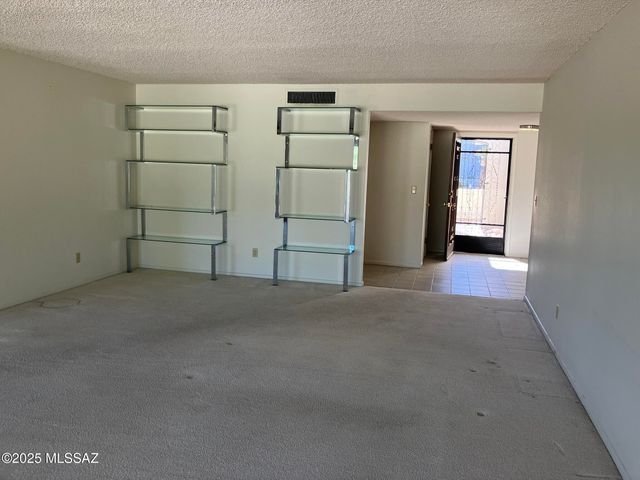 2542 W Casas Drive Drive, Tucson, AZ 85742