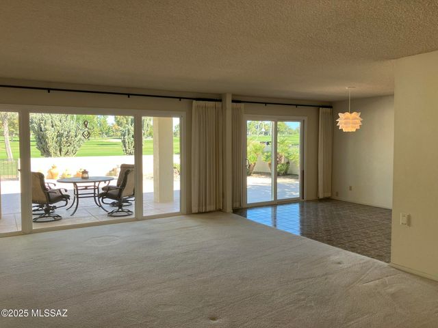 2542 W Casas Drive Drive, Tucson, AZ 85742