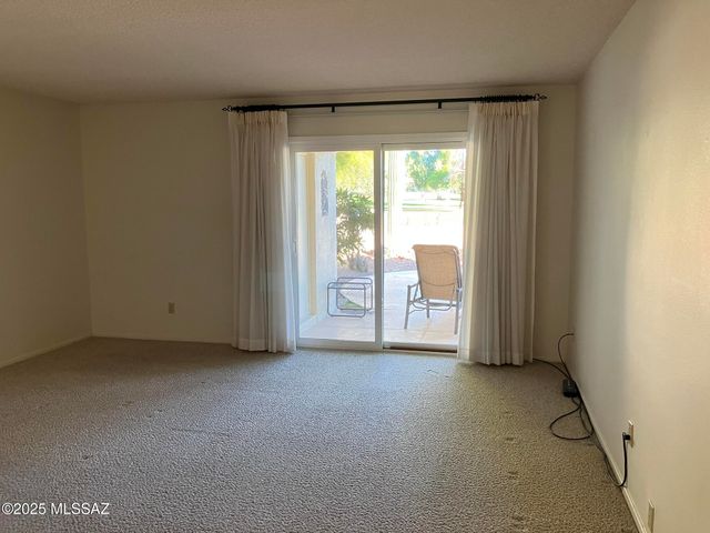 2542 W Casas Drive Drive, Tucson, AZ 85742