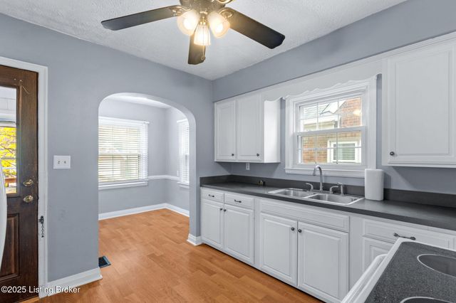 1212 Hart Ave, Louisville, KY 40213