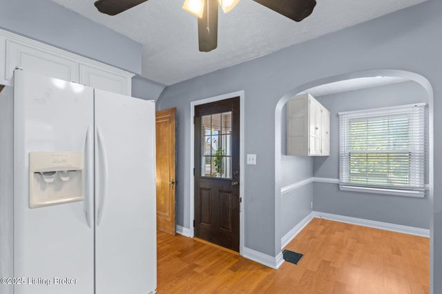 1212 Hart Ave, Louisville, KY 40213