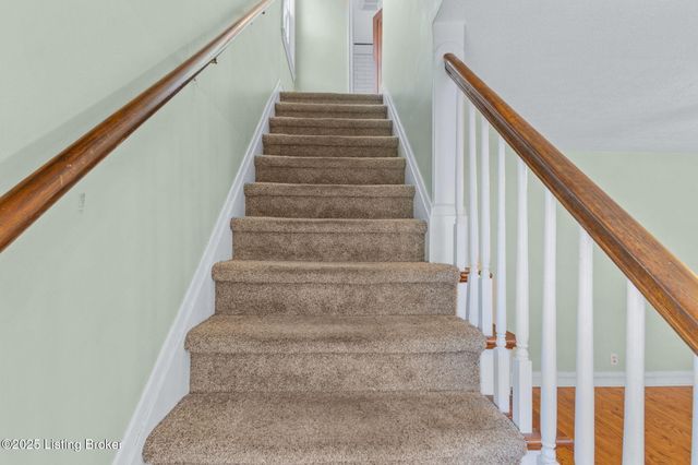 1212 Hart Ave, Louisville, KY 40213