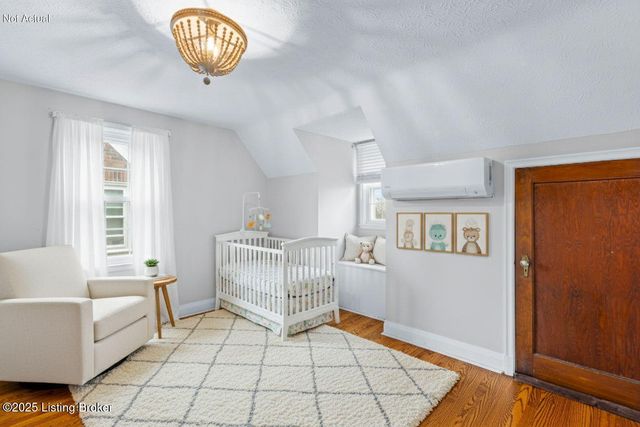 1212 Hart Ave, Louisville, KY 40213