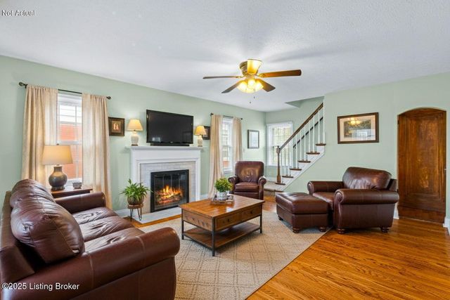 1212 Hart Ave, Louisville, KY 40213