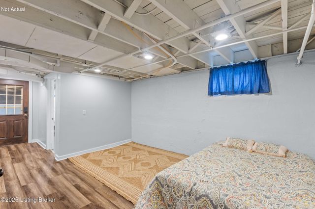 1212 Hart Ave, Louisville, KY 40213