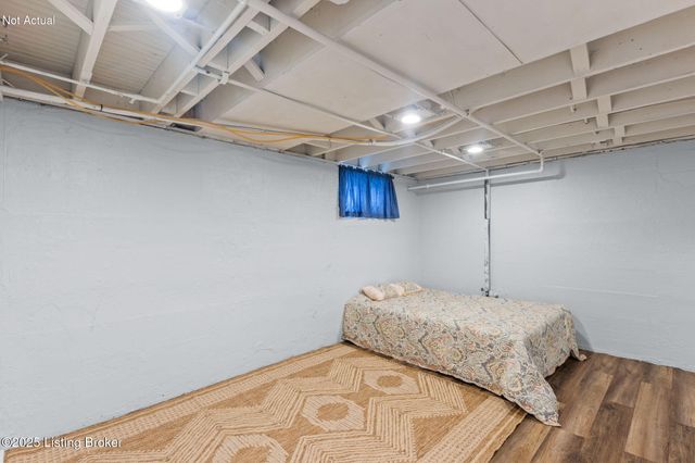 1212 Hart Ave, Louisville, KY 40213