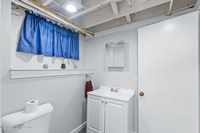 1212 Hart Ave, Louisville, KY 40213