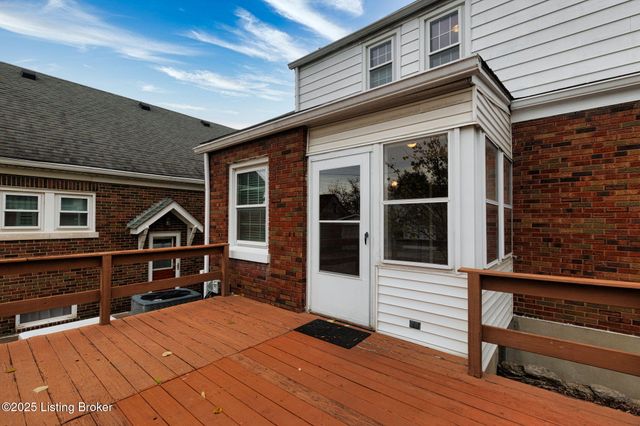 1212 Hart Ave, Louisville, KY 40213