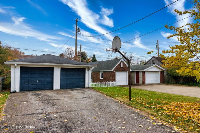 1212 Hart Ave, Louisville, KY 40213