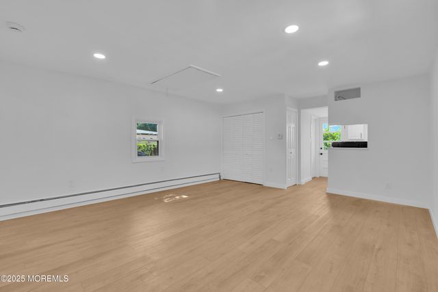 61 Gladney Avenue, Toms River, NJ 08753