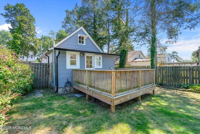 61 Gladney Avenue, Toms River, NJ 08753